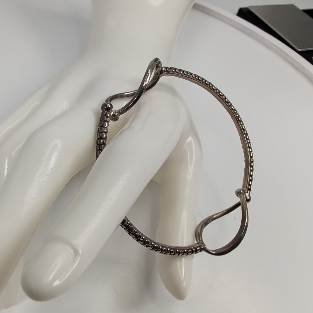 Michael Dawkins 925 Sterling Granulated Teardrop Hook Bangle Bracelet 6.5" - Picture 10 of 12